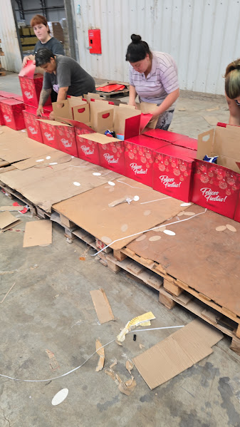 Proceso de armado de cajas